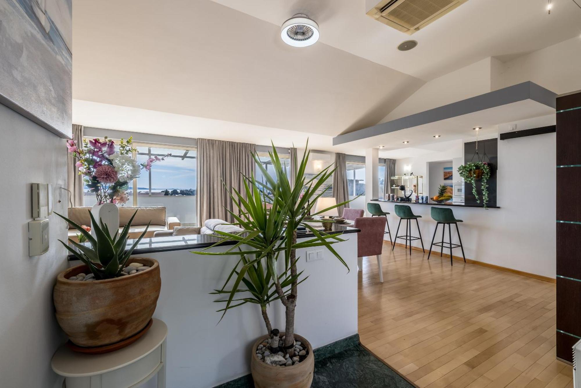 Urban Utopia Penthouse With Private Parking Split Eksteriør bilde